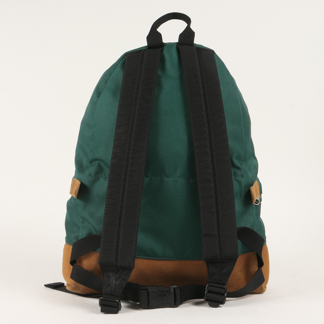 THE NORTH FACE(ザノースフェイス)のTHE NORTH FACE ノースフェイス バッグ スウェード コンビ デイパック リュック バックパック Medium Day Pack NN7889N グリーン アウトドア ブランド カバン【メンズ】【中古】 メンズのバッグ(バッグパック/リュック)の商品写真