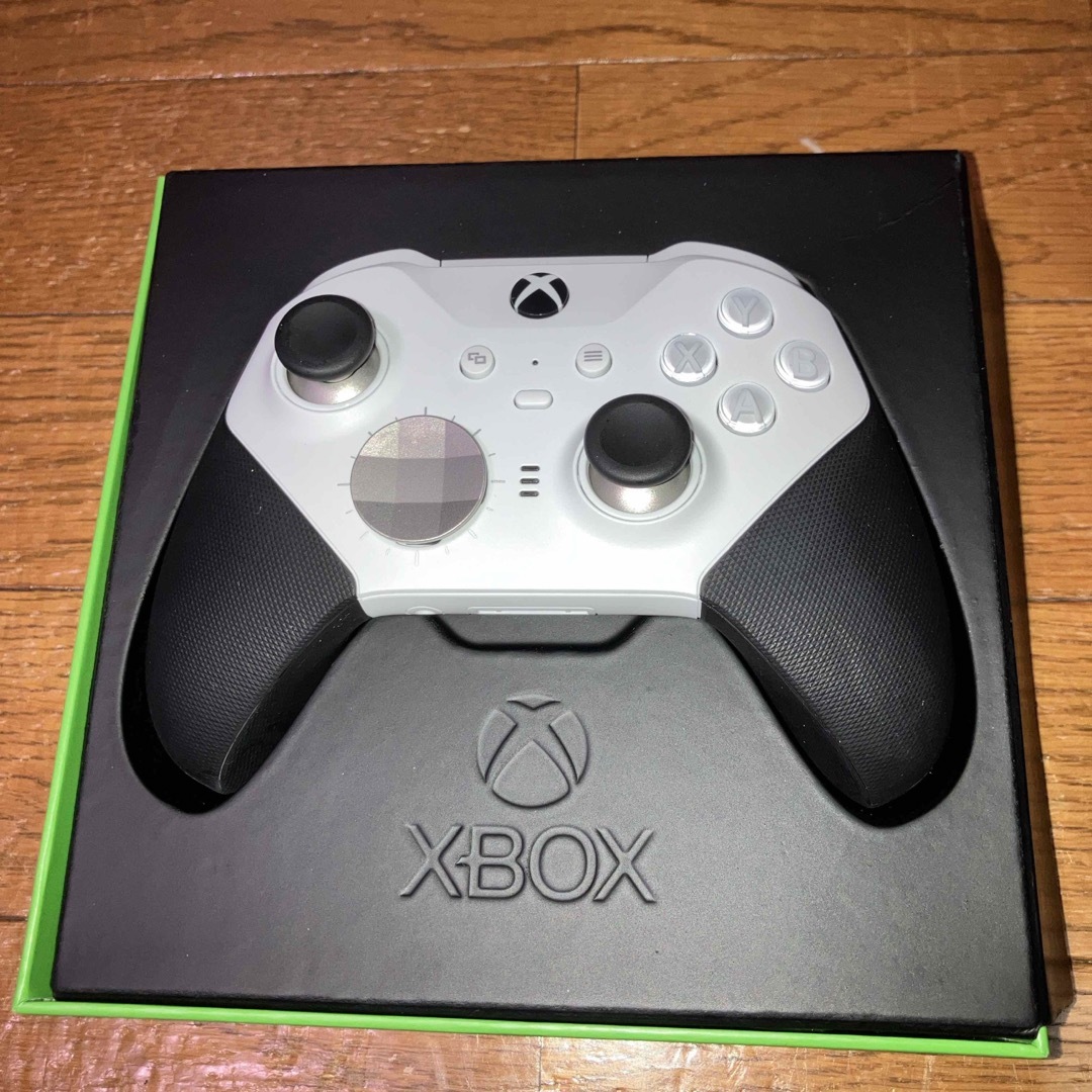 Xbox(エックスボックス)のXbox Elite  Series 2 Core + コンポーネントパック エンタメ/ホビーの雑誌(ゲーム)の商品写真