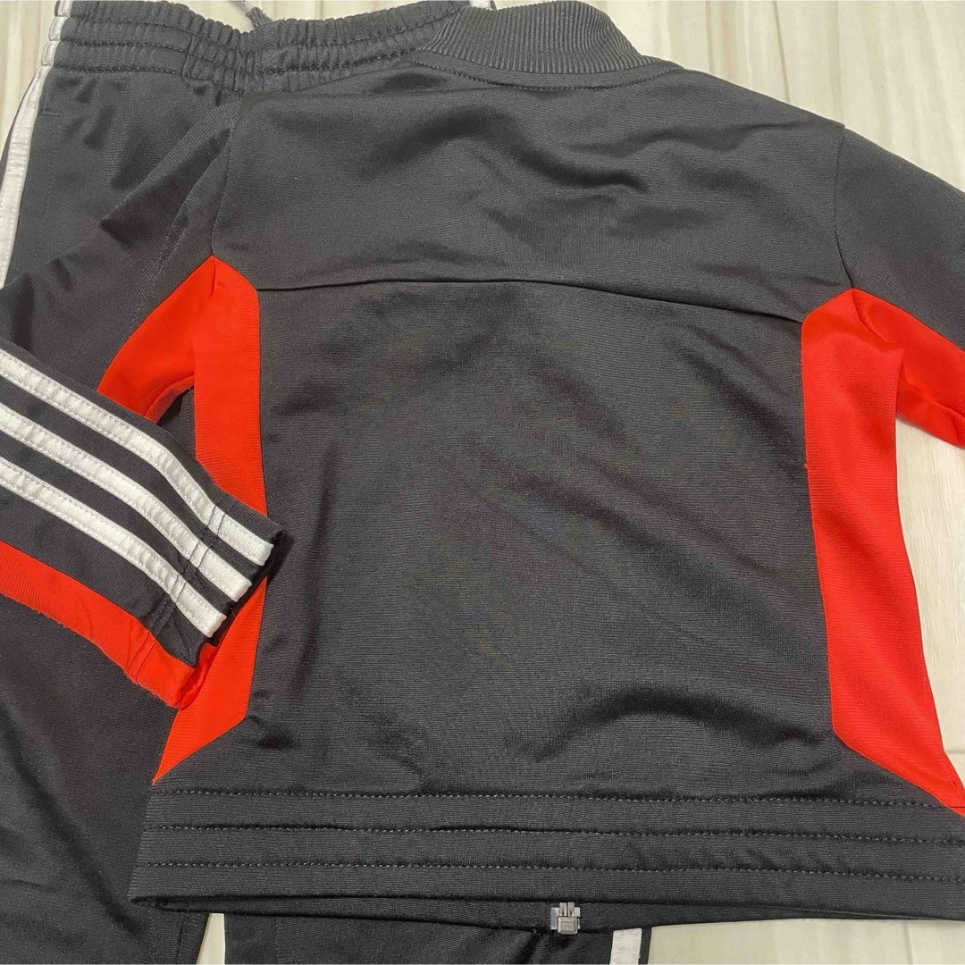 adidas(アディダス)のアディダス　ジャージ　ネオンオレンジ キッズ/ベビー/マタニティのキッズ服男の子用(90cm~)(その他)の商品写真