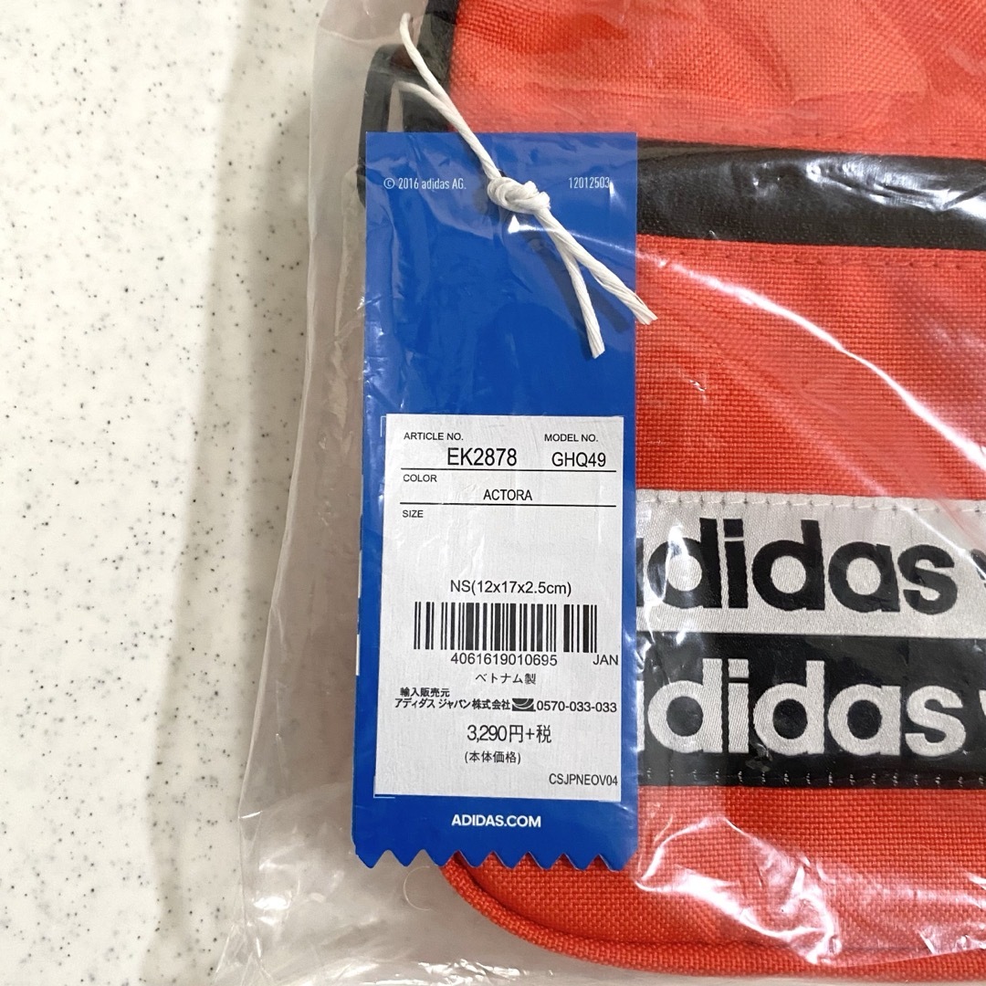 adidas(アディダス)のadidas Festival Bag アディダス フェスティバル バッグ メンズのバッグ(ショルダーバッグ)の商品写真