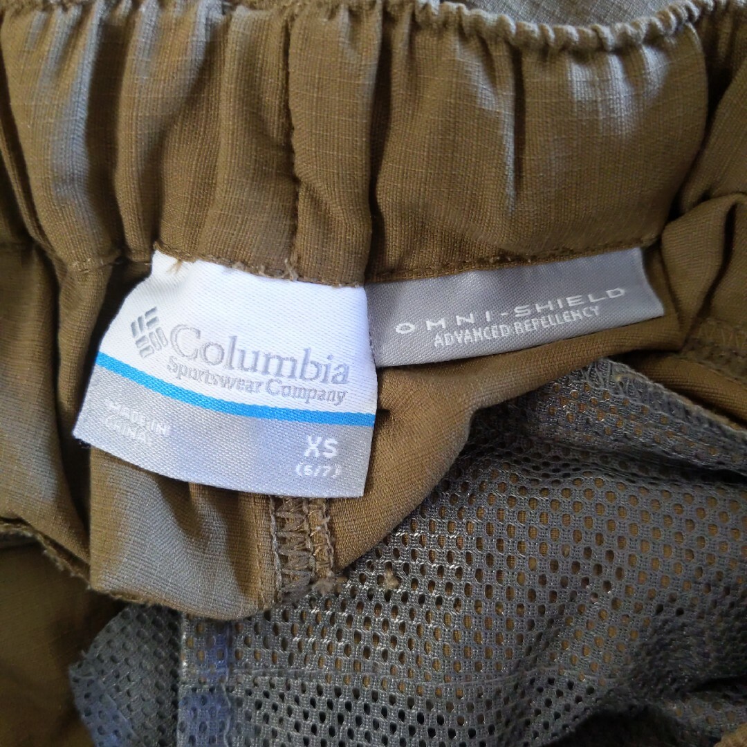 Columbia(コロンビア)のColumbiaコロンビアアウトドアパンツXS120サイズ使用品 キッズ/ベビー/マタニティのキッズ服男の子用(90cm~)(パンツ/スパッツ)の商品写真