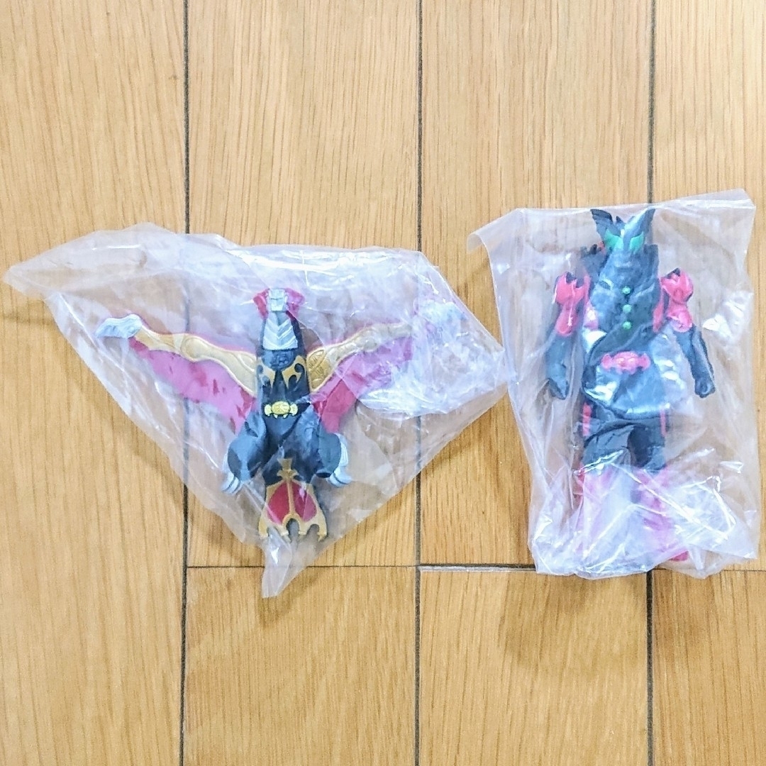 BANDAI(バンダイ)の【開封品 8体　ビニール未開封品 2体】ソフビヒーロー 仮面ライダー 食玩 エンタメ/ホビーのフィギュア(特撮)の商品写真