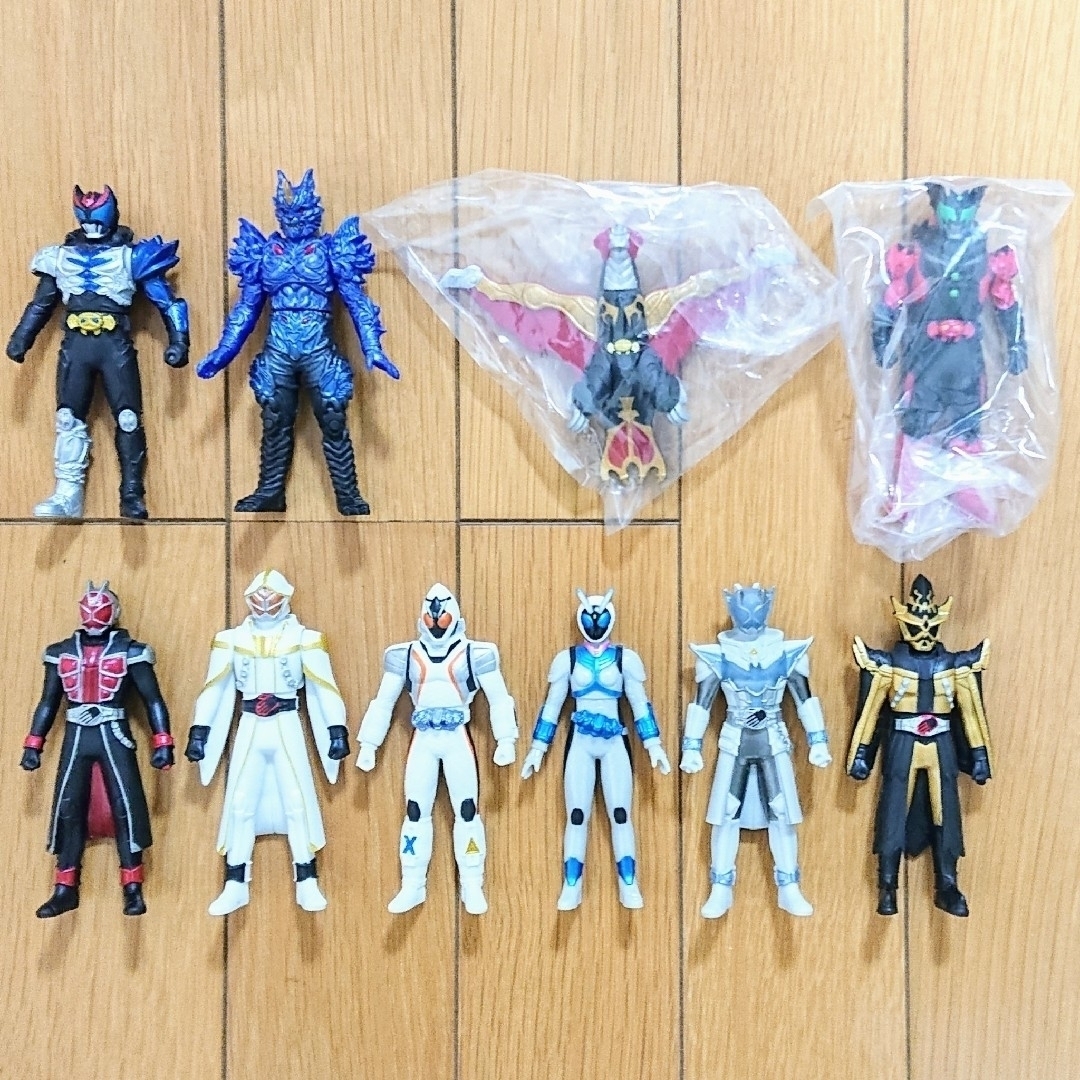 BANDAI(バンダイ)の【開封品 8体　ビニール未開封品 2体】ソフビヒーロー 仮面ライダー 食玩 エンタメ/ホビーのフィギュア(特撮)の商品写真