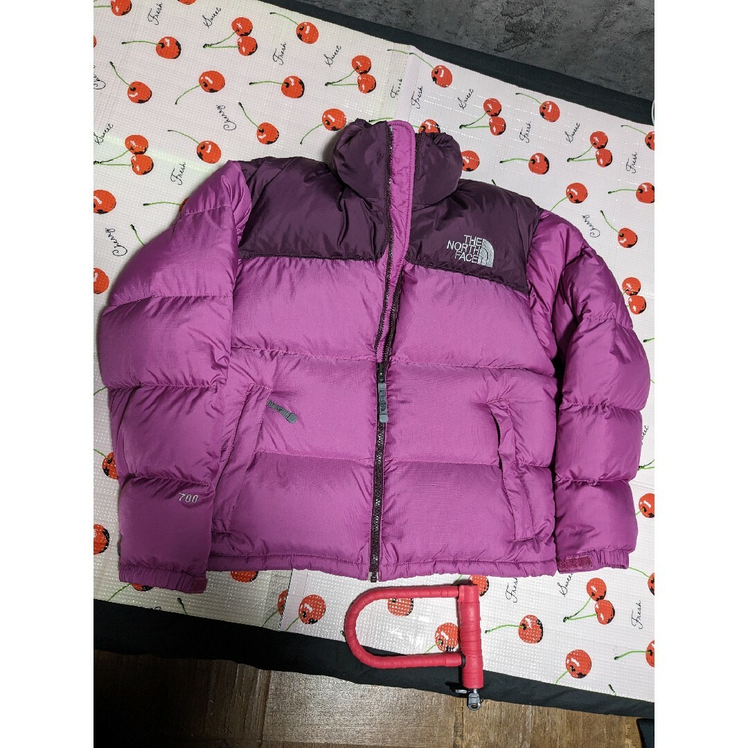 THE NORTH FACE(ザノースフェイス)の入手困難品 激レア ノースフェイス ヌプシ ダウン レディース Mサイズ 希少 レディースのジャケット/アウター(ダウンジャケット)の商品写真