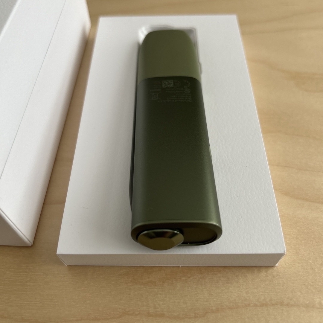 IQOS ILUMA ONE モスグリーン メンズのファッション小物(タバコグッズ)の商品写真