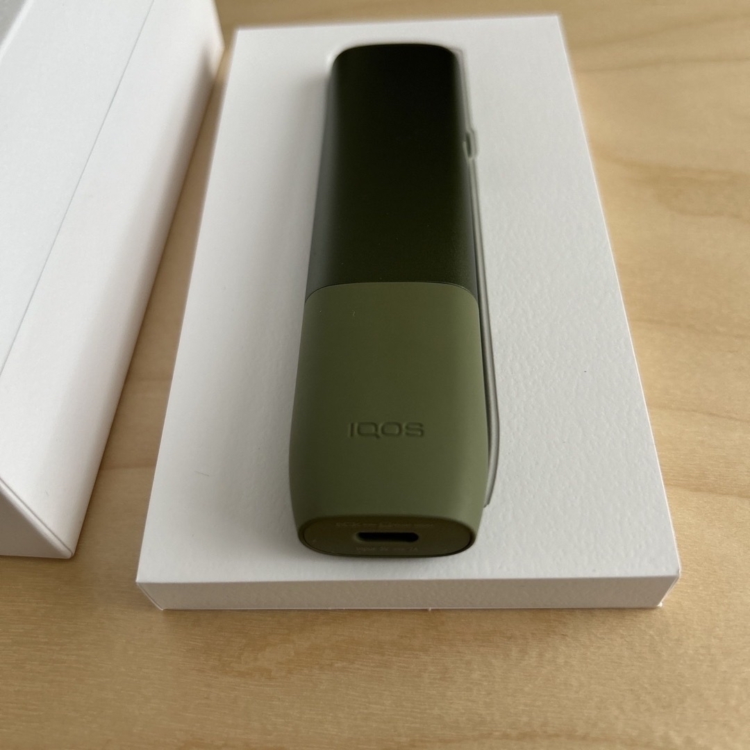 IQOS ILUMA ONE モスグリーン メンズのファッション小物(タバコグッズ)の商品写真