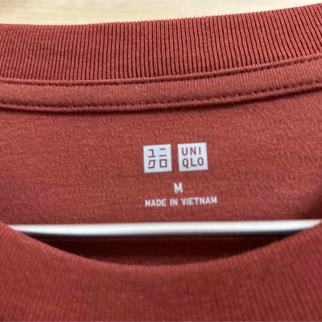 UNIQLO(ユニクロ)の【美品】UNIQLO ★ コットンクルーネック長袖Tシャツ　men's Mサイズ メンズのトップス(Tシャツ/カットソー(七分/長袖))の商品写真