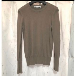 ザラ(ZARA)の新品未使用ZARAベーシックニットセーターメタルボタンSサイズグレージュベージュ(ニット/セーター)