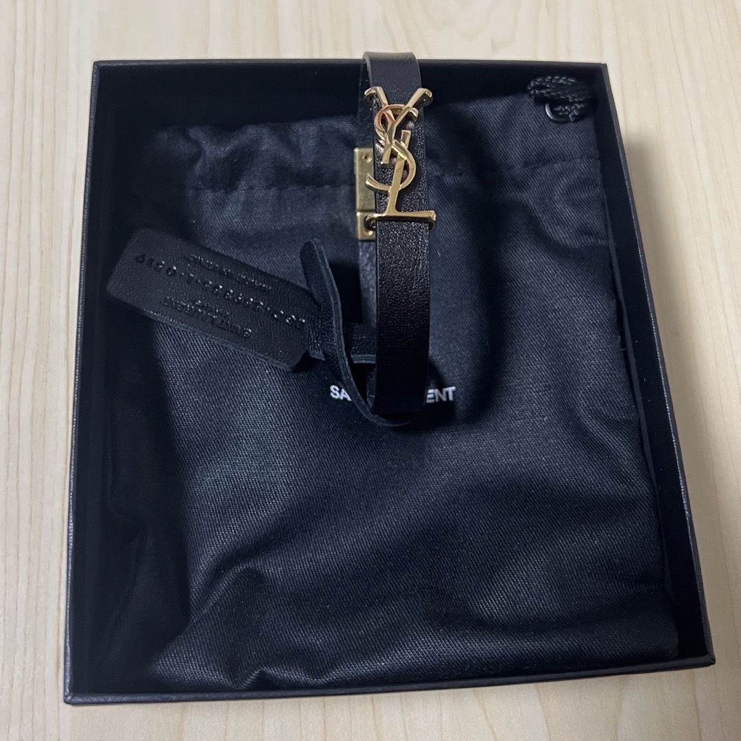 Yves Saint Laurent(イヴサンローラン)の【YSL】サンローラン レザーブレスレット レディースのアクセサリー(ブレスレット/バングル)の商品写真