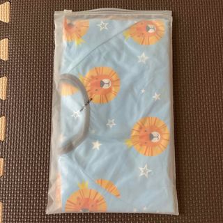 お食事エプロン(ブルー、ライオン柄)(お食事エプロン)