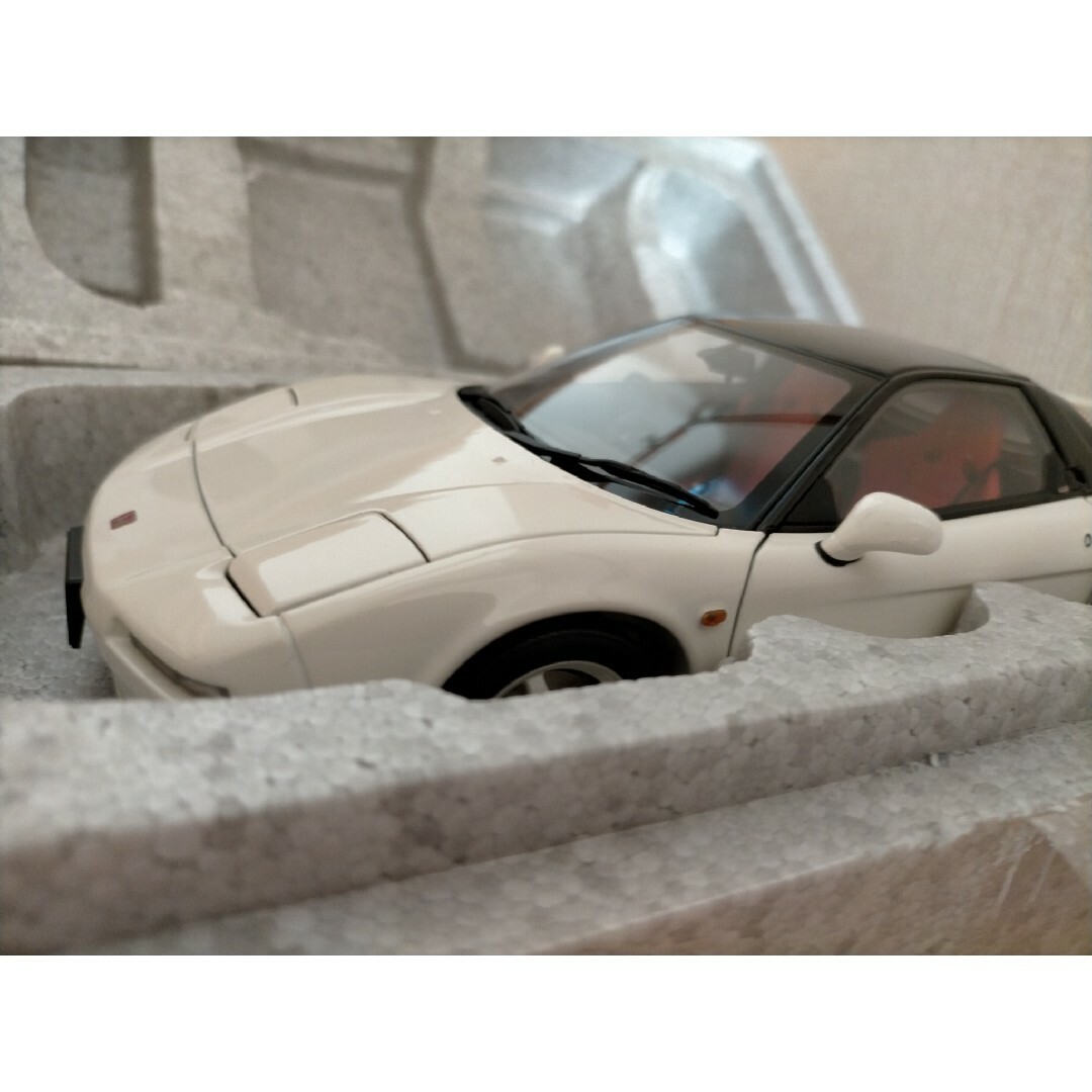 絶版 オートアート 1/18 NSX タイプR ホンダ ホワイト 絶版 オートアート 1/18 NSX タイプR ホンダ ホワイト