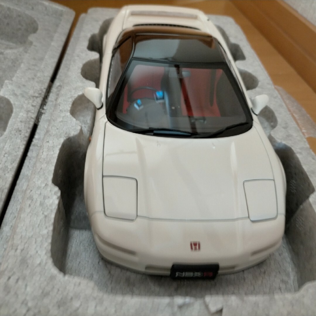 絶版 オートアート 1/18 NSX タイプR ホンダ ホワイト 絶版 オートアート 1/18 NSX タイプR ホンダ ホワイト