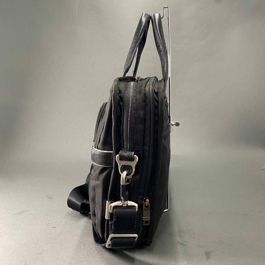 TUMI(トゥミ)の78b10 TUMI トゥミ ALPHA アルファ エキスパンダブル ブリーフケース ビジネスバッグ ブラック フォーマル 26118DS2E メンズのバッグ(ショルダーバッグ)の商品写真