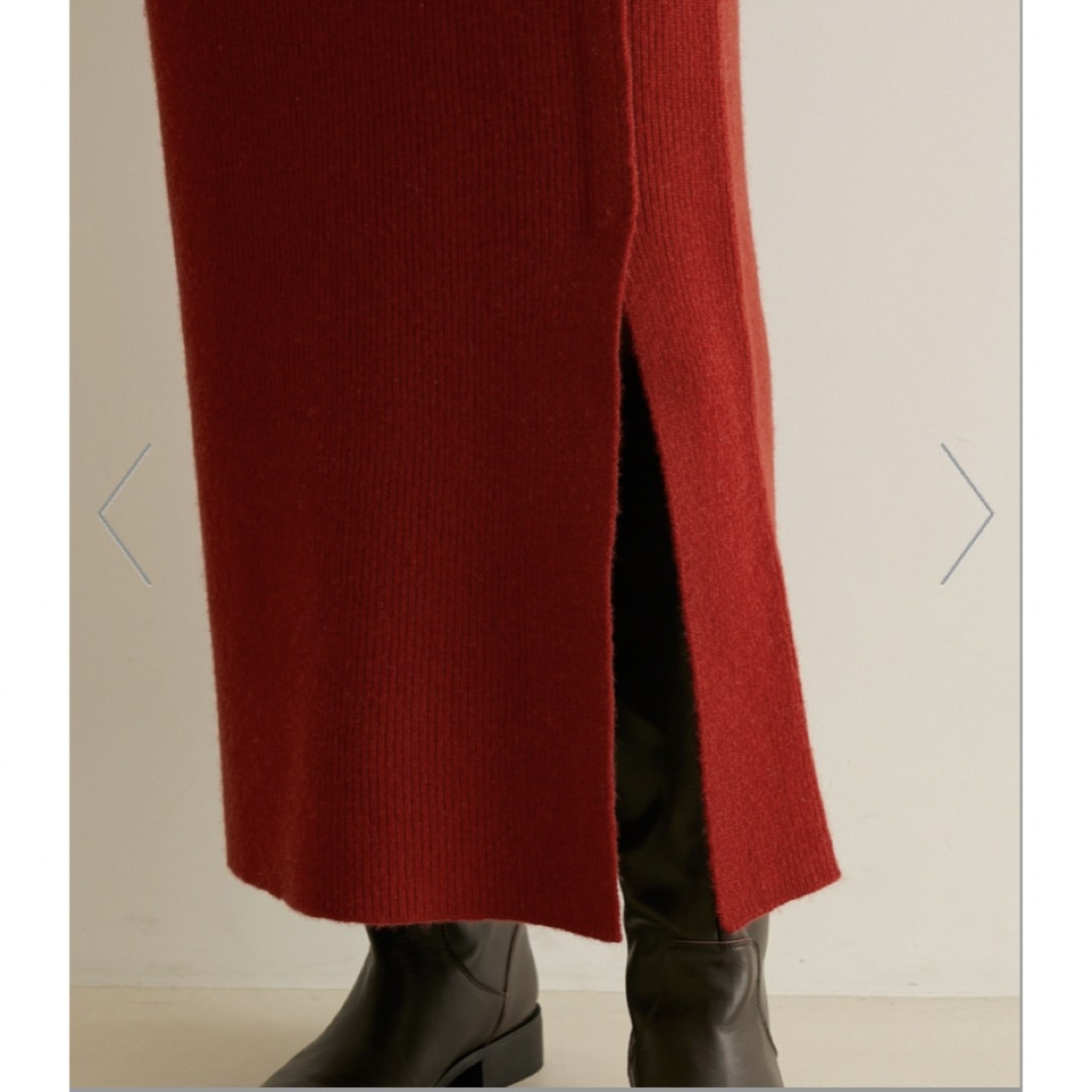 SALON adam et rope'(サロンアダムエロぺ)の値下 新品 サロンアダムエロペ ニットタイトスカート M フリーサイズ カーキ  レディースのスカート(ロングスカート)の商品写真