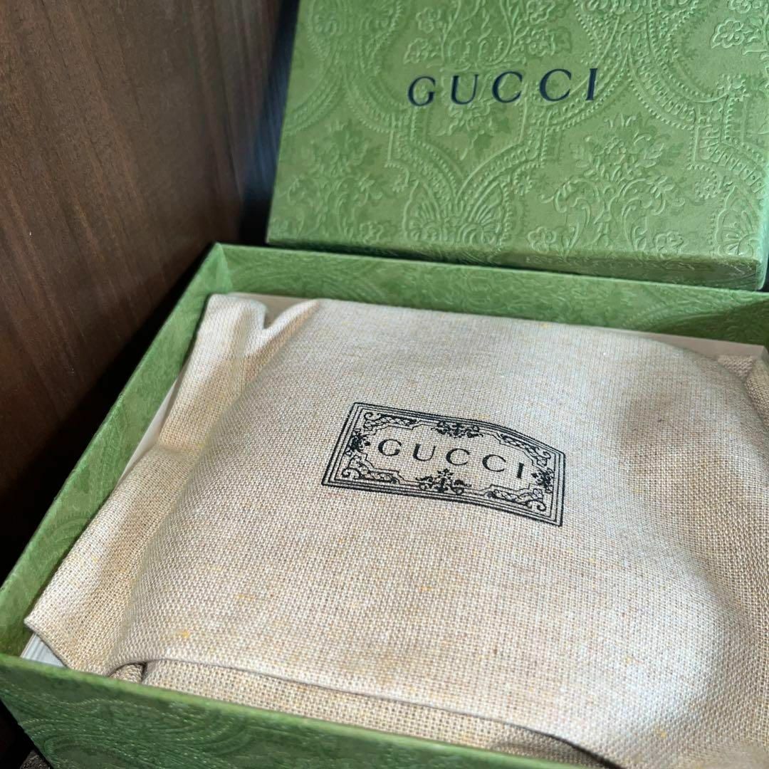 GUCCI - 【新品未使用】GUCCI グッチ AirPods Proケースの通販 GUCCI - 【新品未使用】GUCCI グッチ AirPods Proケースの通販