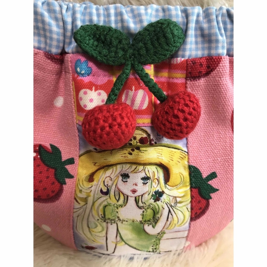 亜土ちゃん　まるまるポーチ ハンドメイドのファッション小物(ポーチ)の商品写真
