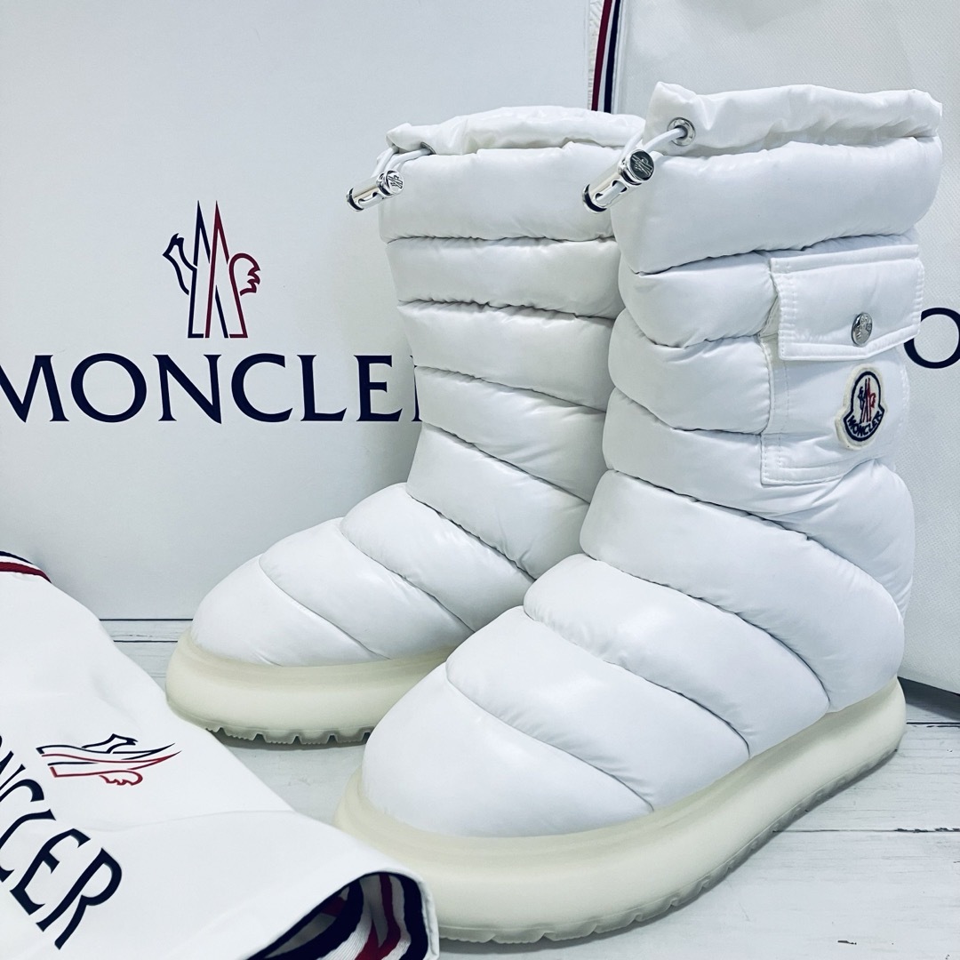 MONCLER - 未使用保管品 モンクレール GAIA POCKET MID MONCLER - 未使用保管品 モンクレール GAIA POCKET MID
