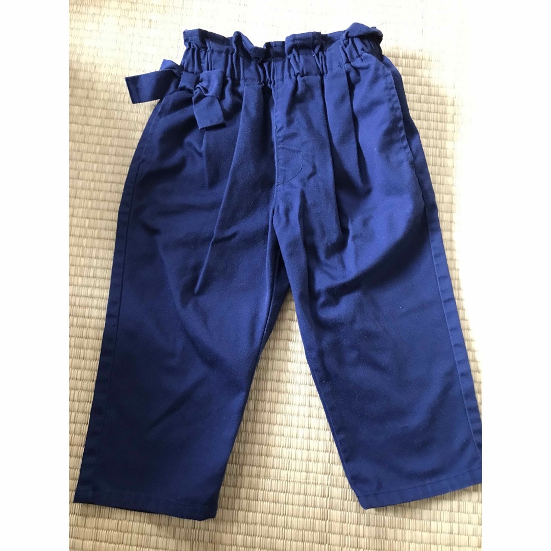 130 ネイビー　リボン　七分丈パンツ キッズ/ベビー/マタニティのキッズ服女の子用(90cm~)(パンツ/スパッツ)の商品写真