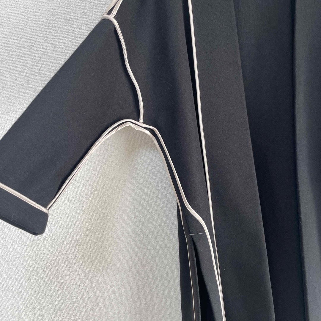 リバーシブル ロングコート 黒 レディースのジャケット/アウター(ロングコート)の商品写真