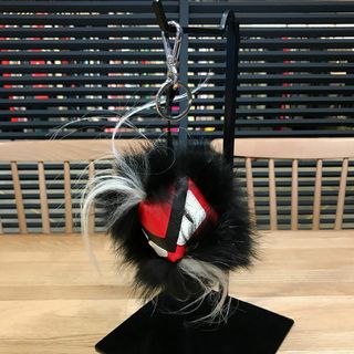 フェンディ(FENDI)の超美品 フェンディ モンスター バッグバグズ バッグチャーム ファー 黒色(その他)