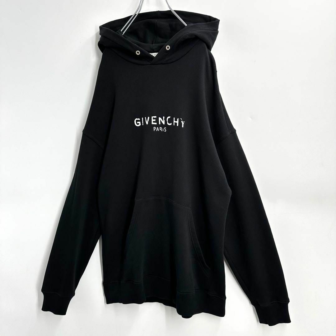 GIVENCHY(ジバンシィ)の【人気デザイン】GIVENCHY  ヴィンテージロゴ　オーバーサイズ　パーカー黒 メンズのトップス(パーカー)の商品写真