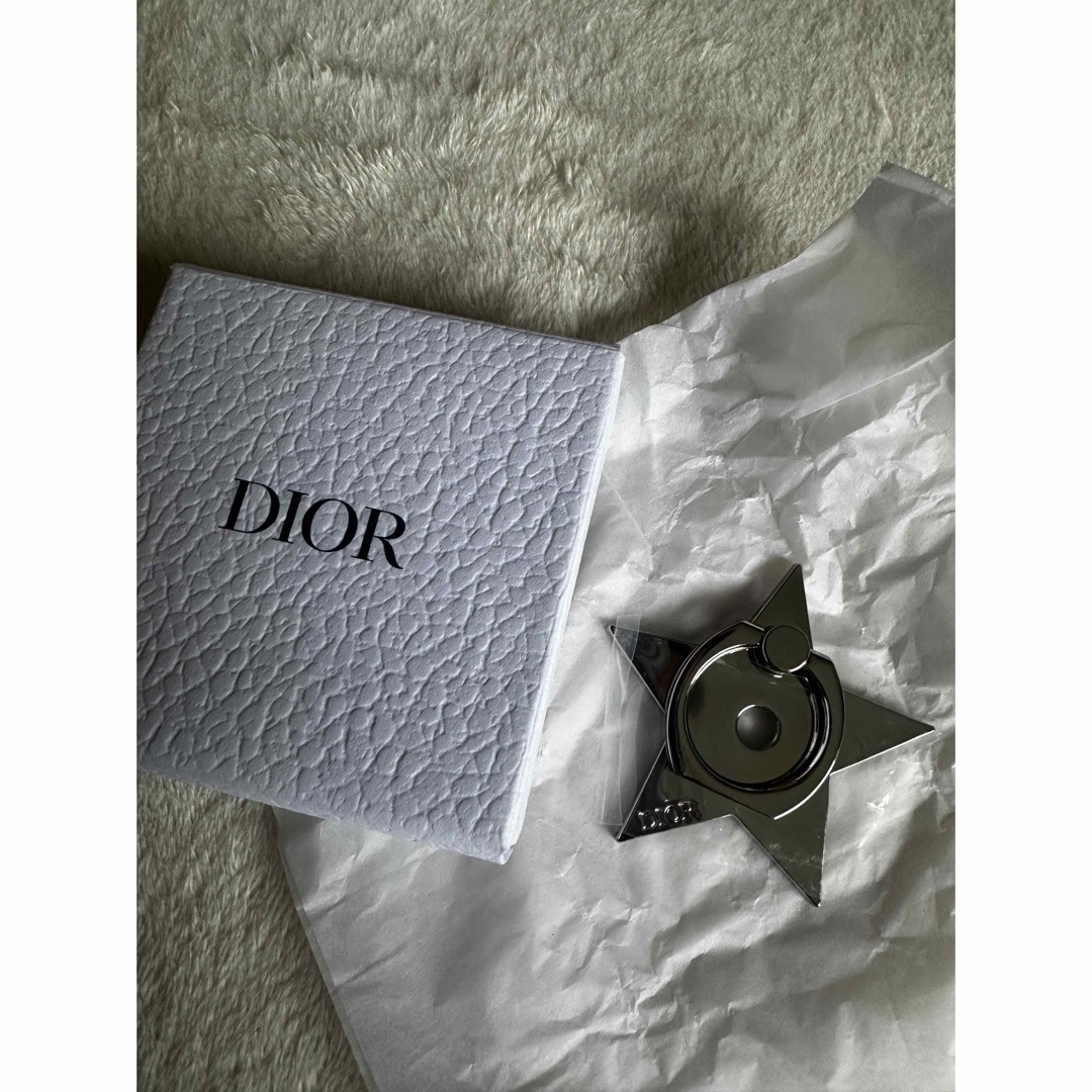 Dior(ディオール)の新品未使用Diorディオール♡スマホリング エンタメ/ホビーのコレクション(ノベルティグッズ)の商品写真