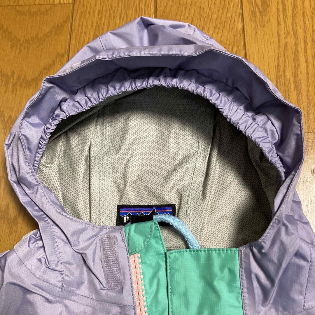 patagonia(パタゴニア)のパタゴニア  2T  雨用 キッズ/ベビー/マタニティのキッズ服女の子用(90cm~)(ジャケット/上着)の商品写真