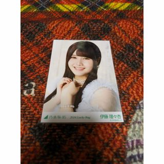 乃木坂46　カレンダー衣装　伊藤理々杏(アイドルグッズ)