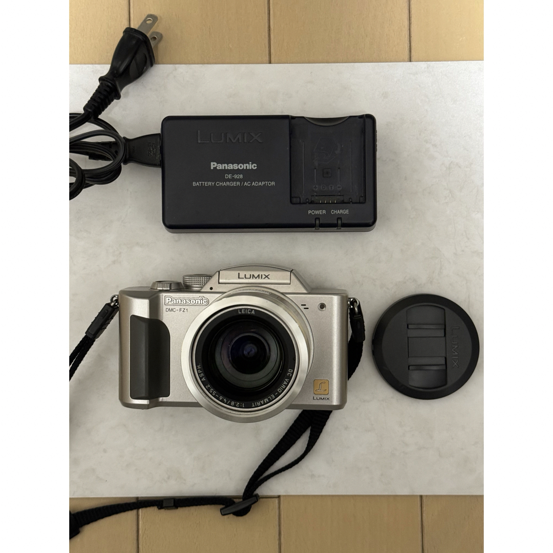 Panasonic(パナソニック)のPanasonic デジタルカメラ　LUMIX DMC-FZ1 スマホ/家電/カメラのカメラ(コンパクトデジタルカメラ)の商品写真