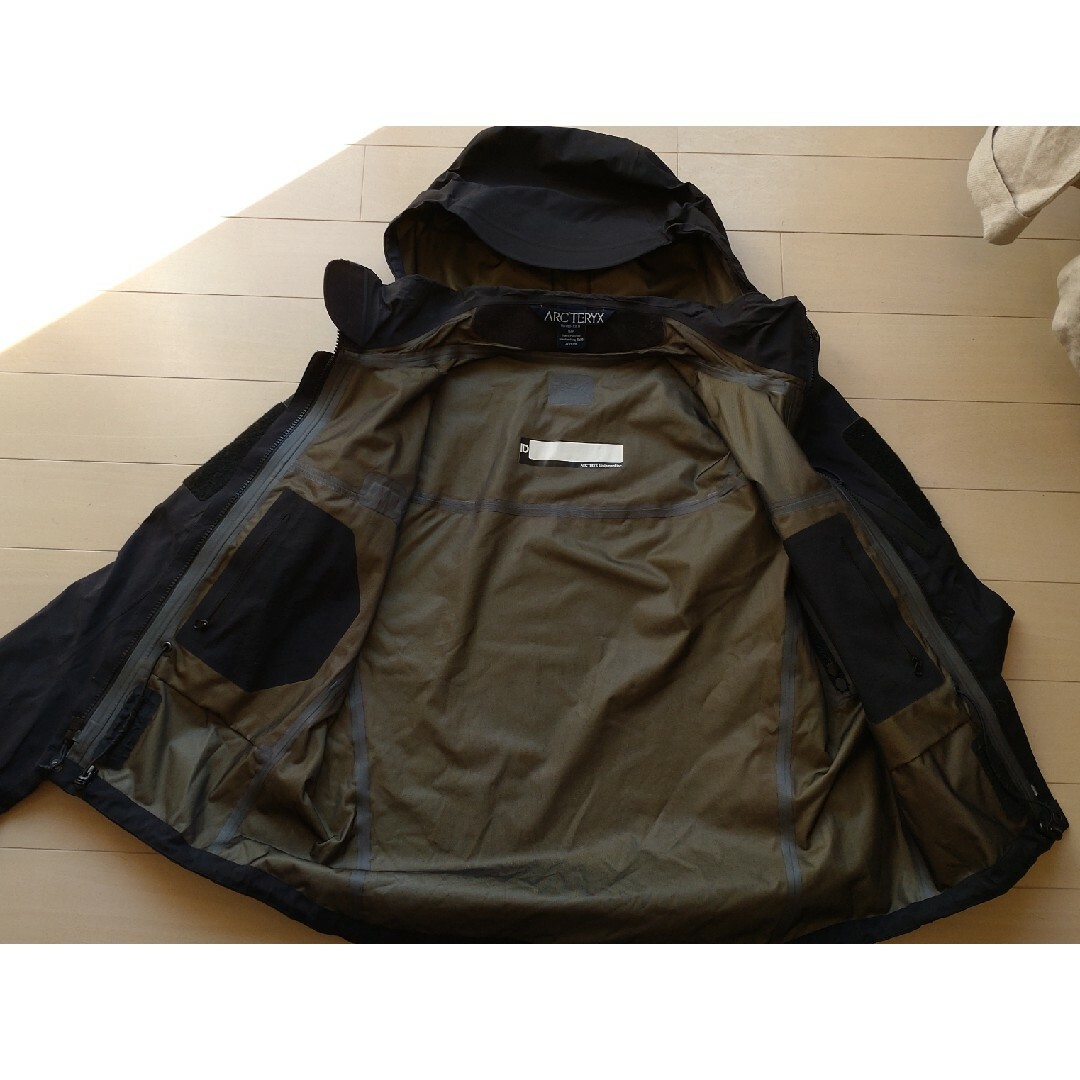 ARC'TERYX(アークテリクス)のarc'teryx leaf alpha jacket gen2 黒 S アーク メンズのジャケット/アウター(ミリタリージャケット)の商品写真