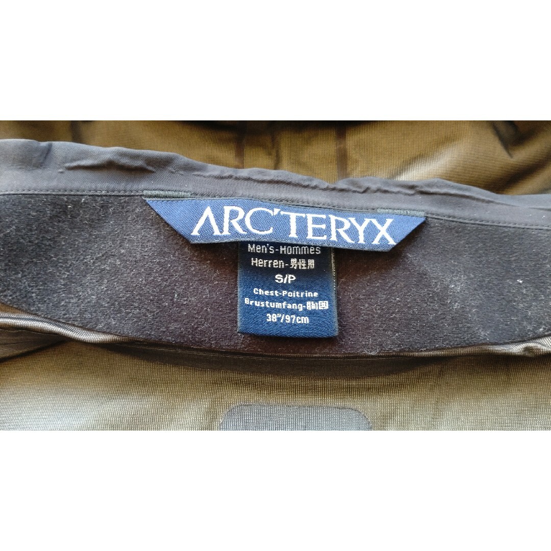 ARC'TERYX(アークテリクス)のarc'teryx leaf alpha jacket gen2 黒 S アーク メンズのジャケット/アウター(ミリタリージャケット)の商品写真