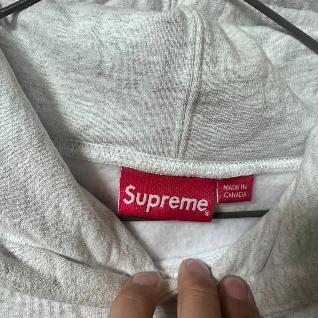 Supreme(シュプリーム)のsupreme Bling Box Logo Hooded Sweatshirt メンズのトップス(パーカー)の商品写真