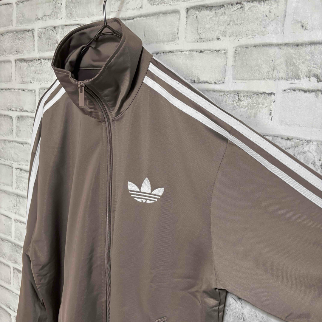 adidas Originals - 新品モカブラウン⭐️メンズL/女性3XL adidas Originals - 新品モカブラウン⭐️メンズL/女性3XL