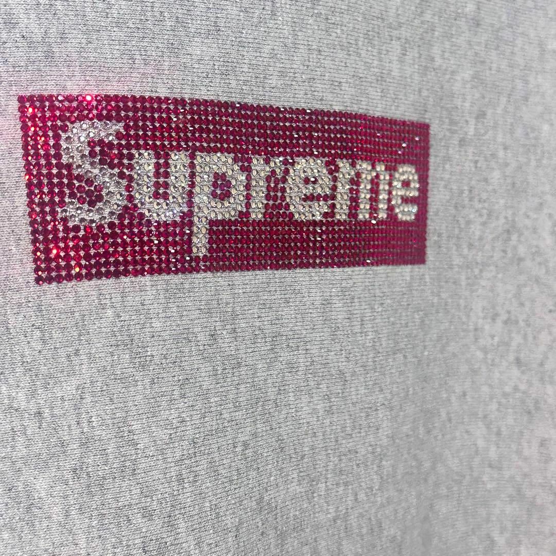 Supreme(シュプリーム)のsupreme swarovski box logo hooded メンズのトップス(パーカー)の商品写真