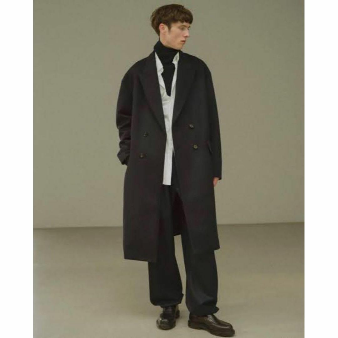 THE RERACS(ザリラクス)の美品 23AW The CLASIK DOUBLE BREAST COAT メンズのジャケット/アウター(チェスターコート)の商品写真