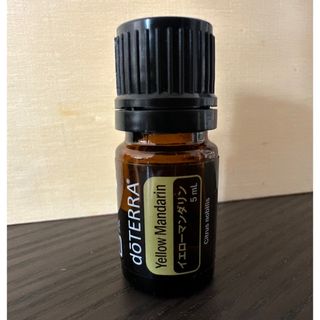 ドテラ(doTERRA)の✨新品未開封✨ドテラ エッセンシャルオイル　イエローマンダリン(エッセンシャルオイル（精油）)