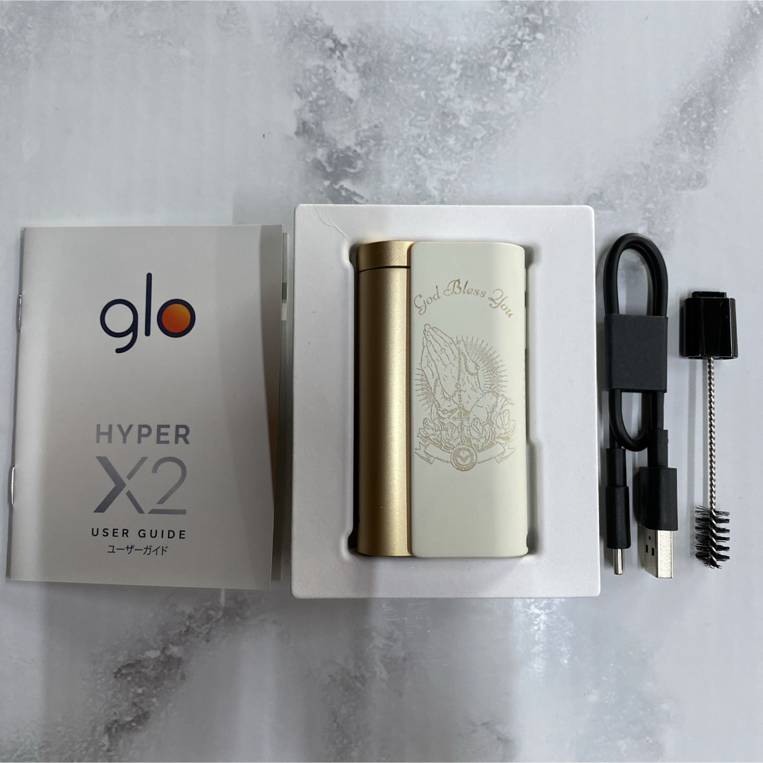 glo(グロー)の祈り手 レーザー加工 glo hyper X2 グローハイパー 本体 白 金 メンズのファッション小物(タバコグッズ)の商品写真