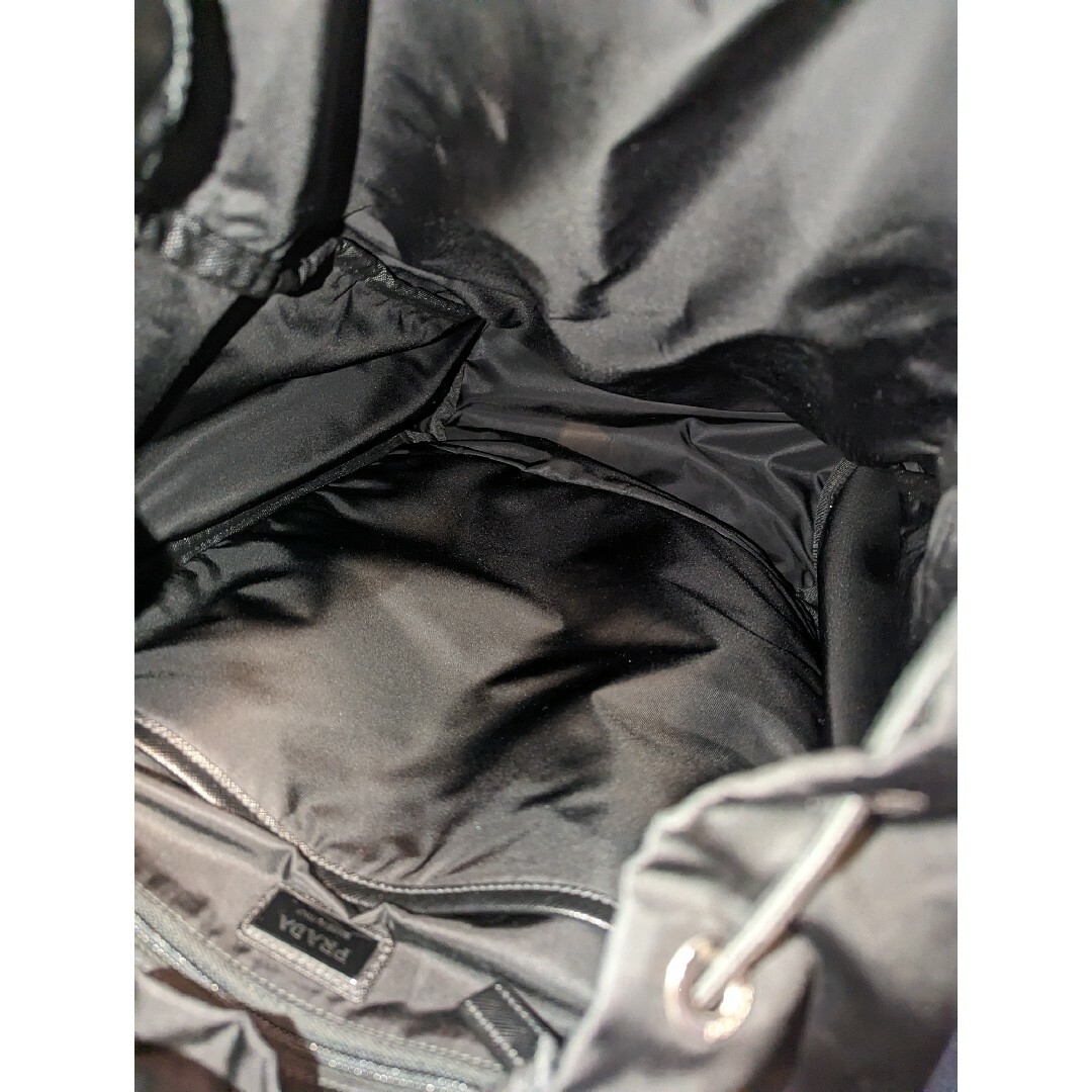 PRADA(プラダ)の【シビビーン様専用】PRADA バックパック ナイロン 2VZ090 ブラック メンズのバッグ(バッグパック/リュック)の商品写真