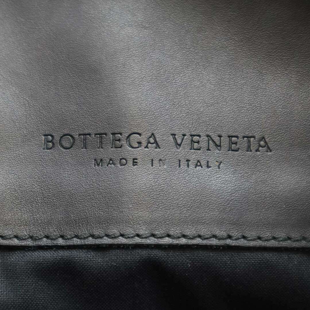 Bottega Veneta(ボッテガヴェネタ)のBOTTEGA VENETA ボッテガヴェネタ イントレチャートレザーショルダーバッグ ブラック  161623 V465C メンズのバッグ(ショルダーバッグ)の商品写真