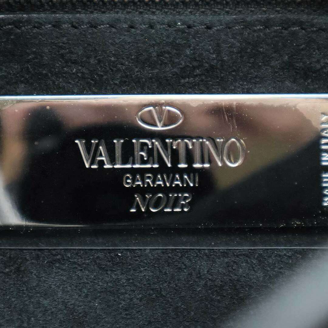 VALENTINO(ヴァレンティノ)のVALENTINO ヴァレンティノ ロックスタッズストーン レザークラッチバッグ セカンドバッグ ブラック メンズのバッグ(セカンドバッグ/クラッチバッグ)の商品写真