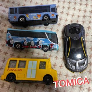 トミカシリーズ(トミカシリーズ)の値下げ)TOMICA スヌーピ　リラックマ　トーマス　スポーツカー(キャラクターグッズ)