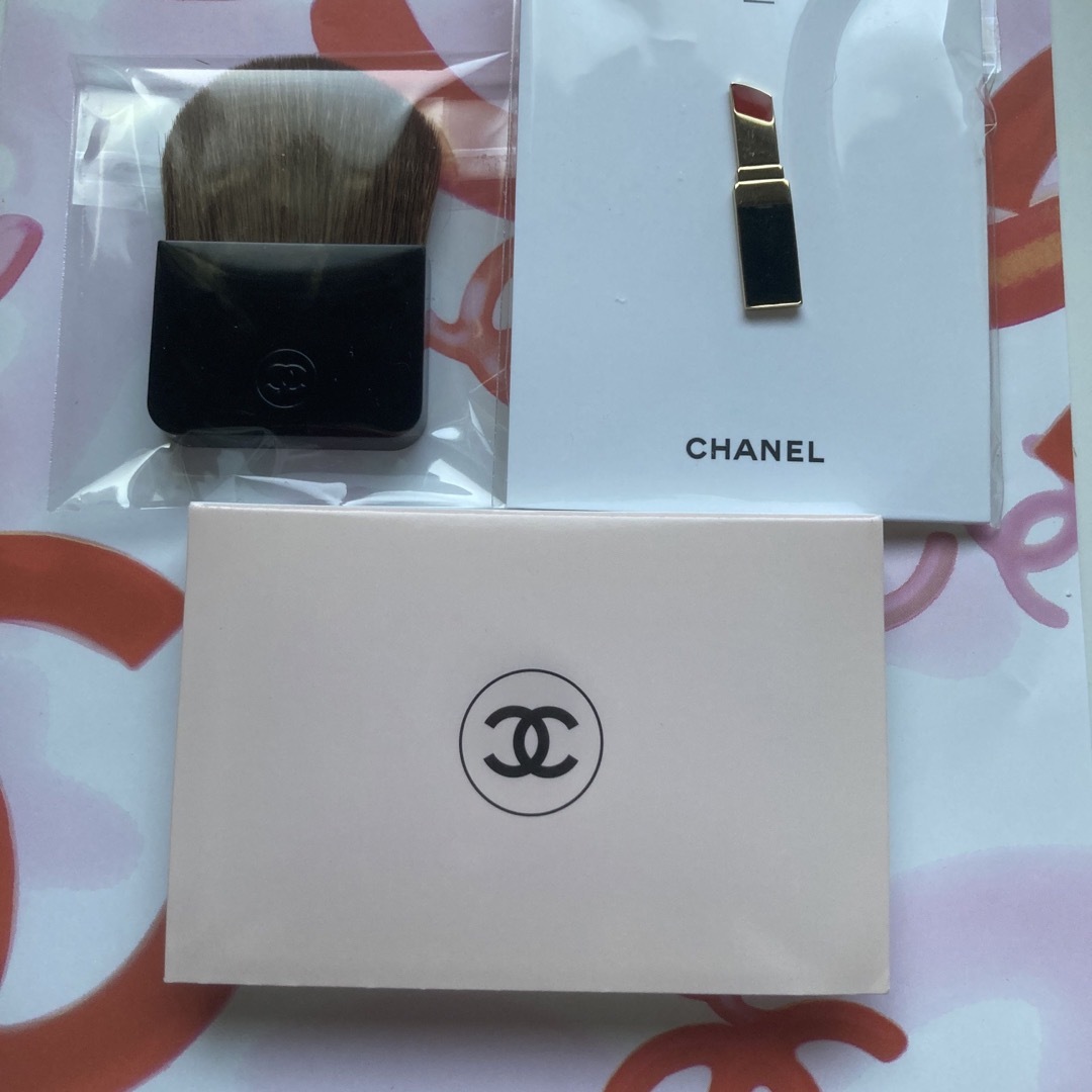 CHANEL(シャネル)のCHANEL  フェイスブラシ他  ノベルティ コスメ/美容のメイク道具/ケアグッズ(チーク/フェイスブラシ)の商品写真