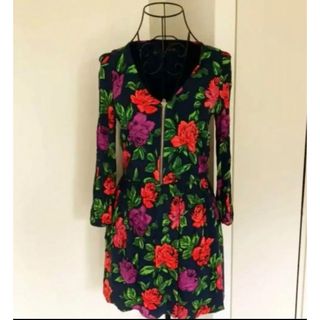 ザラ(ZARA)のZARA 花柄　フラワー　長袖ワンピース(ひざ丈ワンピース)