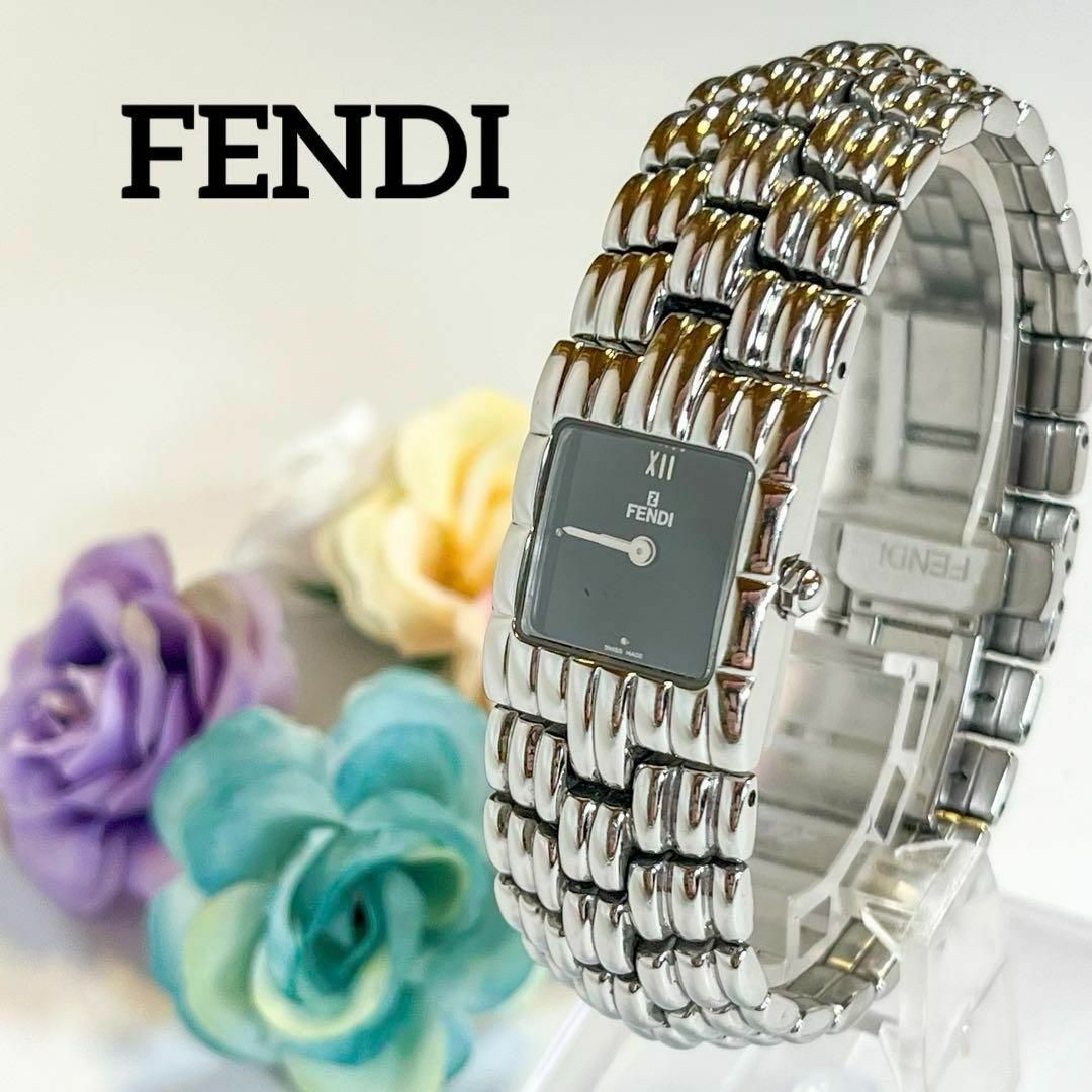 FENDI(フェンディ)の【送料無料】i221 FENDI フェンディ　オロロジ　680L シルバー レディースのファッション小物(腕時計)の商品写真