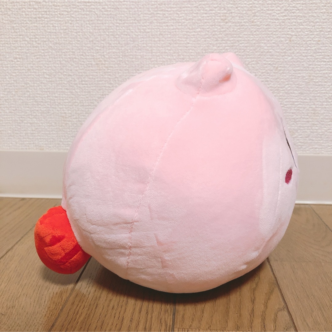 新品　星のカービィ　まんぷくもちもち　25cm ぬいぐるみ　タグなし エンタメ/ホビーのおもちゃ/ぬいぐるみ(キャラクターグッズ)の商品写真