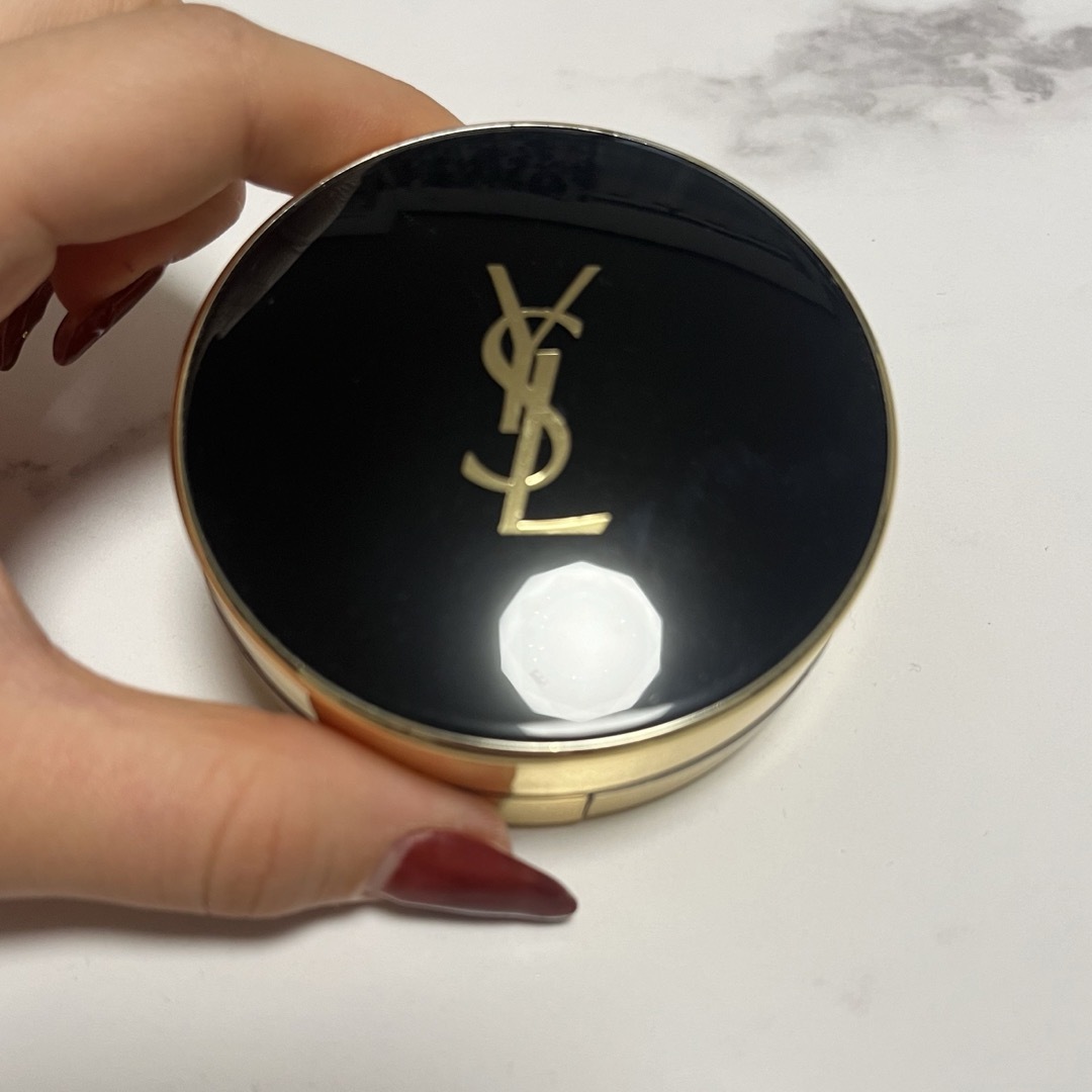 Yves Saint Laurent(イヴサンローラン)のイブサンローラン ★ クッションファンデケース コスメ/美容のベースメイク/化粧品(ファンデーション)の商品写真