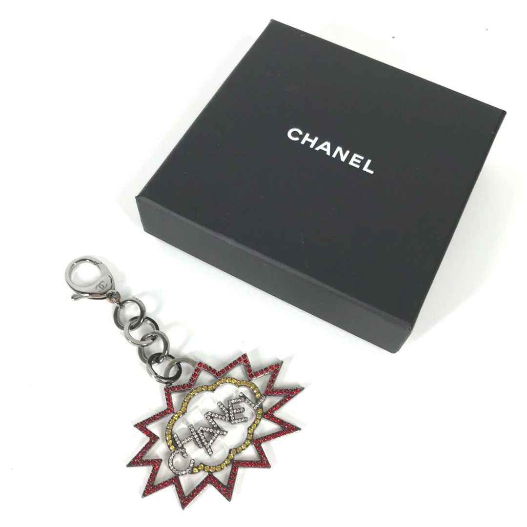 CHANEL(シャネル)のシャネル CHANEL ロゴ ラインストーン 17K バッグチャーム キーホルダー メタル マルチカラー レディースのファッション小物(キーホルダー)の商品写真