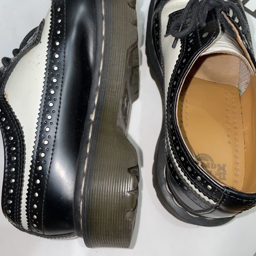 Dr.Martens(ドクターマーチン)のDr.Martins ブローグ　ウイングチップ レディースの靴/シューズ(ブーツ)の商品写真