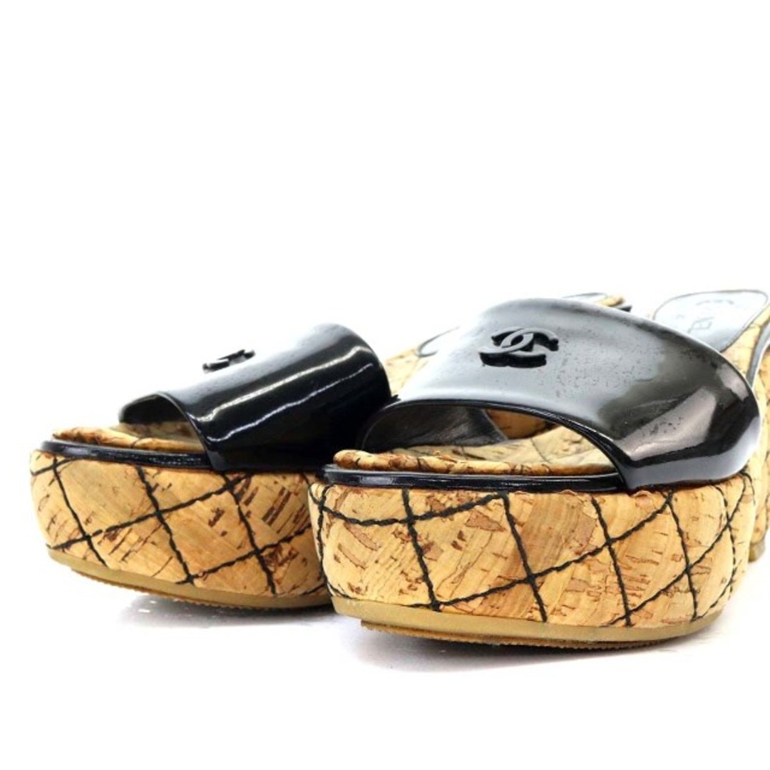 CHANEL(シャネル)のシャネル マトラッセ サンダル ウェッジソール ココマーク 22cm 黒 レディースの靴/シューズ(サンダル)の商品写真