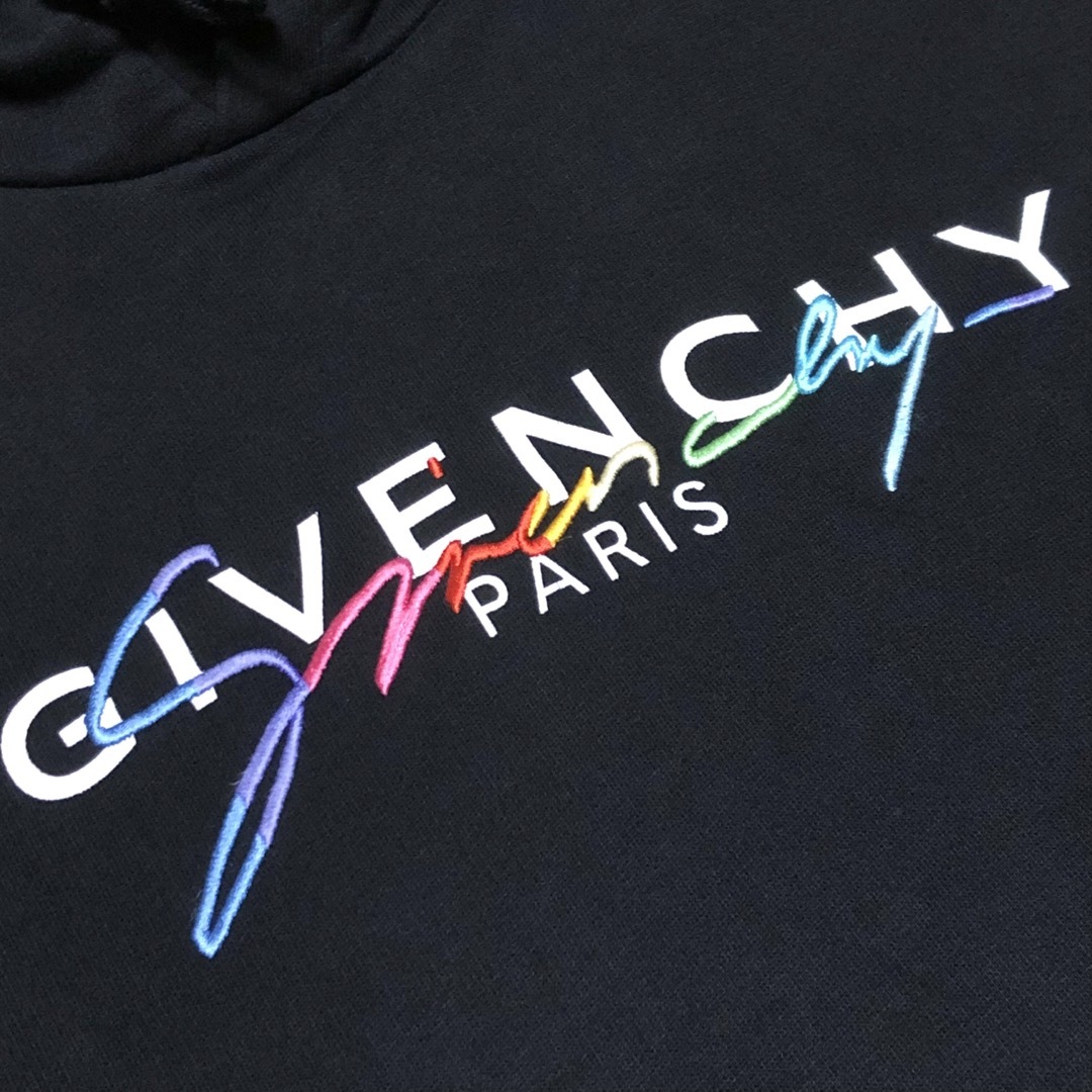 GIVENCHY(ジバンシィ)のGIVENCY ジバンシー パーカー シグネチャー刺繍 ロゴ入り 美品 メンズのトップス(パーカー)の商品写真